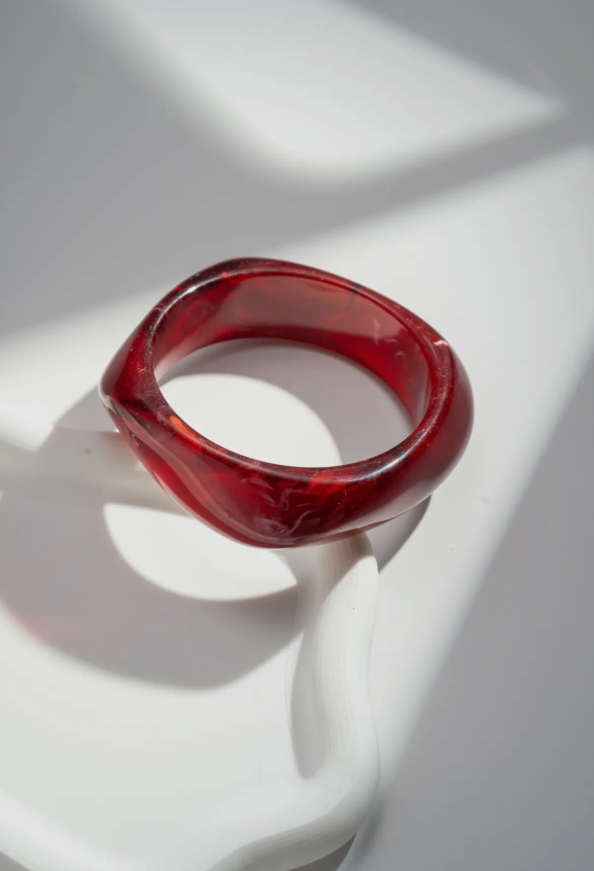 Armbånd i Harpiks look med Marmor-effekt – Bordeaux