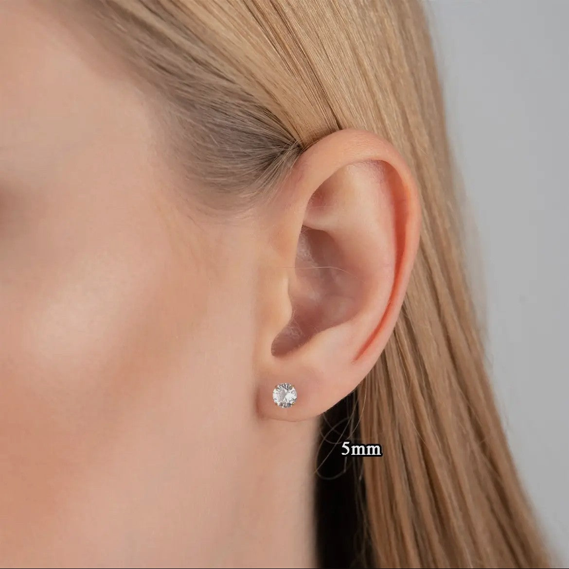 Bright Diamond Ørestikker – 18K Forgyldt med Zirkonia-sten (5 mm)