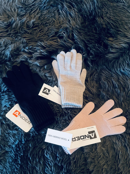 Merinould handsker til kvinder – blød varme i beige, lyserød og sort