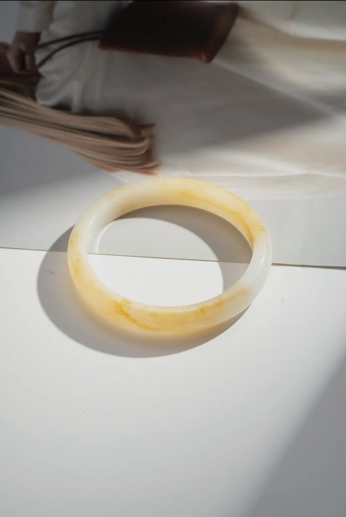 Armbånd i Harpiks look- Råhvid