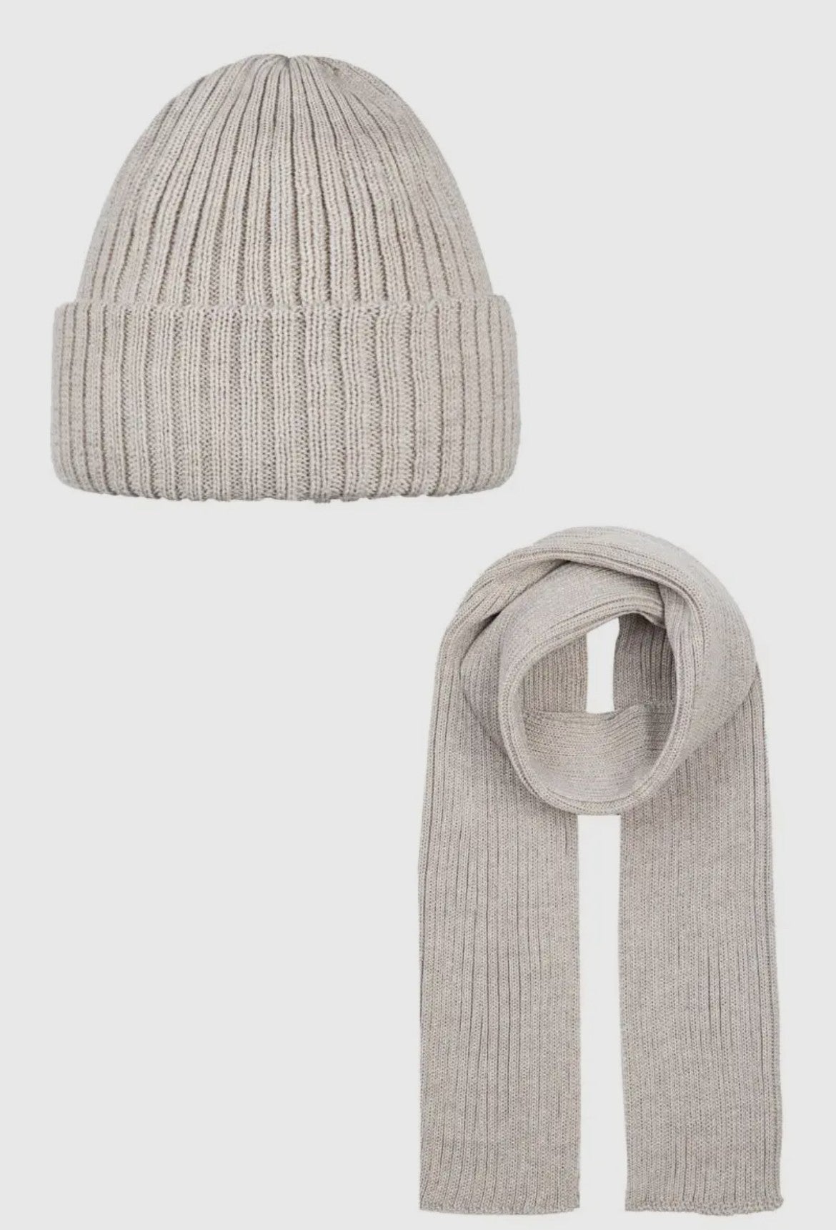 Hue og halstørklæde i 100% merinould – fås i beige og lyserød
