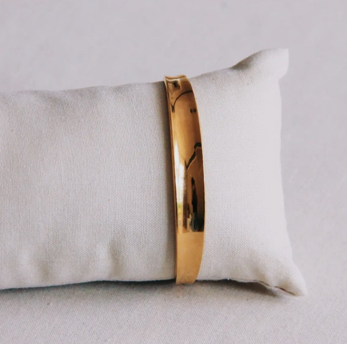 Blusset Guld Cuff Armbånd – Rustfrit Stål (Justerbart)